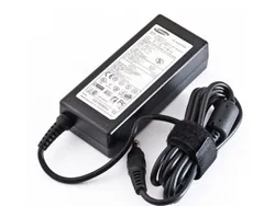 Зарядное устройство Samsung NP450R5E-X01